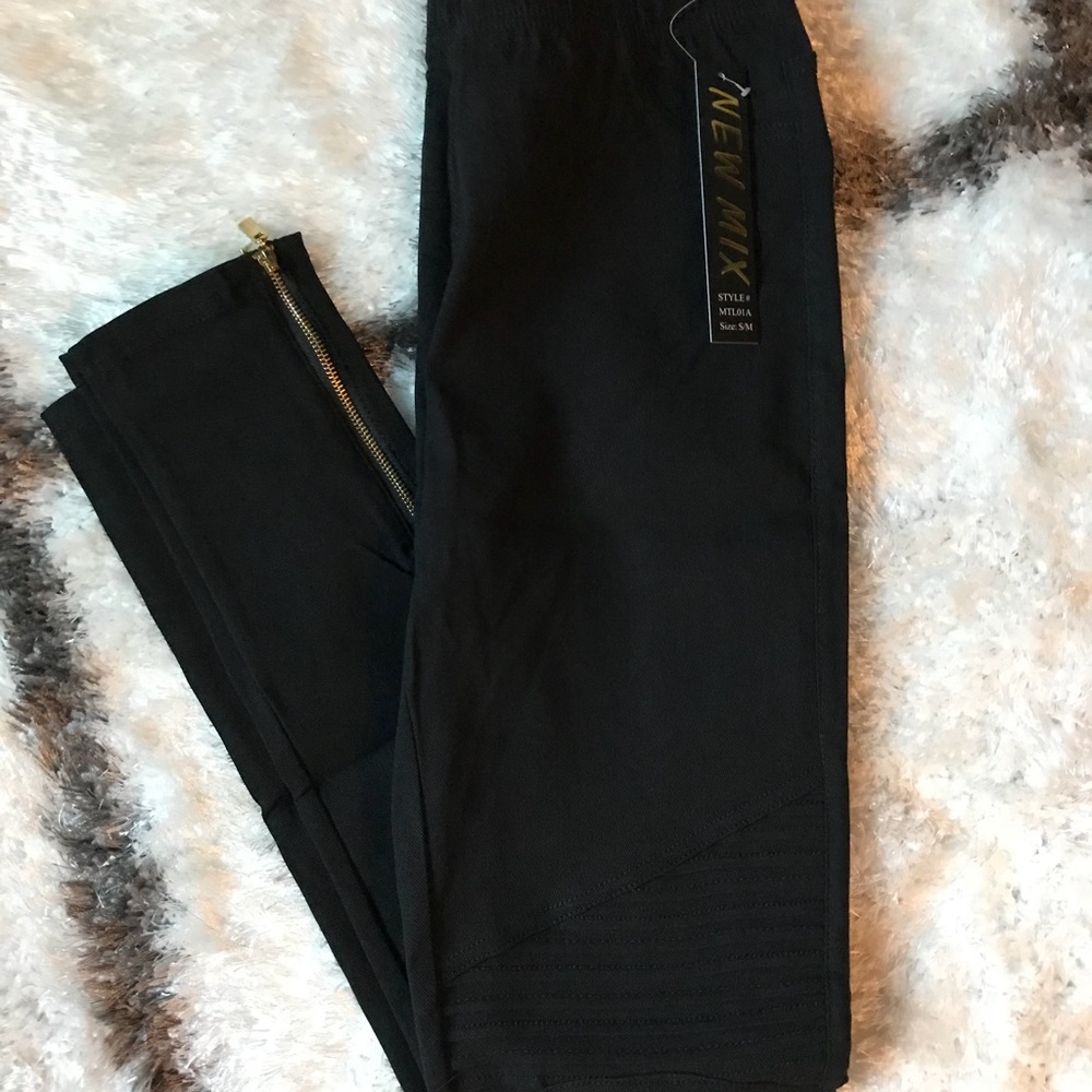 NWT Black Moto Leggings!